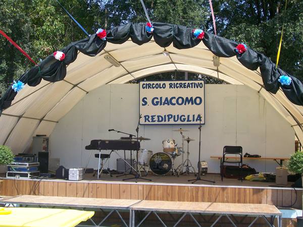 Raduno 07_palchetto x esibizione