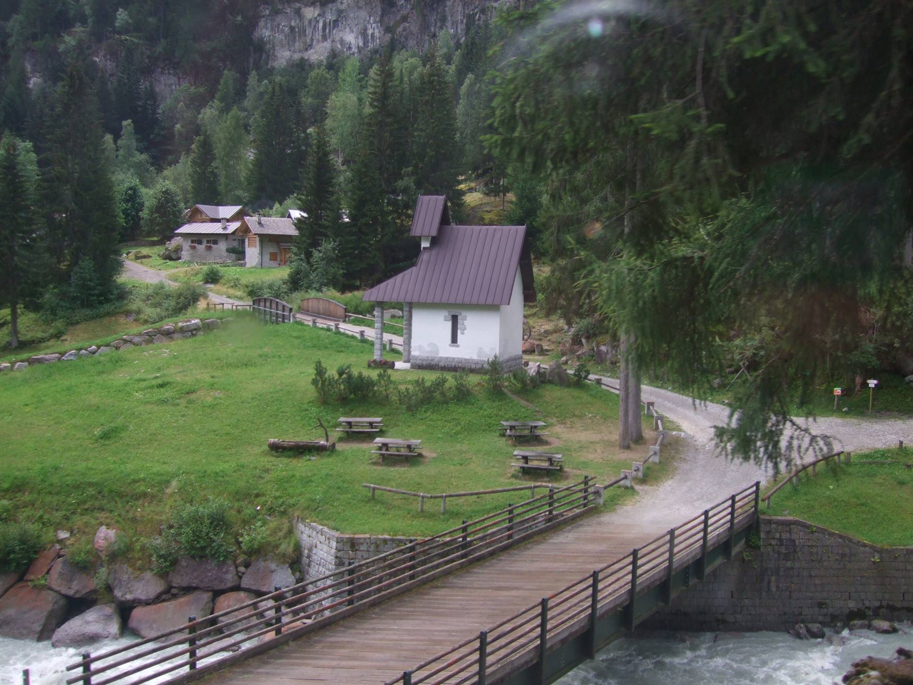 MADONNA DI CAMPIGLIO:Cascate del Nardis