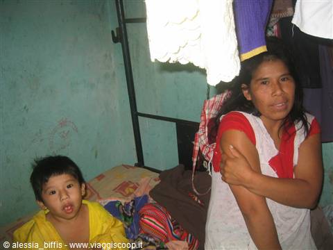 la loro mamma... meno di 30 anni e 5 figli