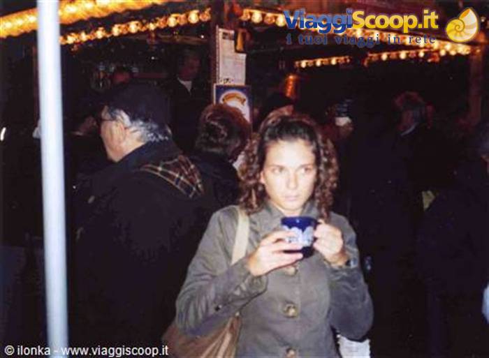 vin brulè ai mercatini di merano