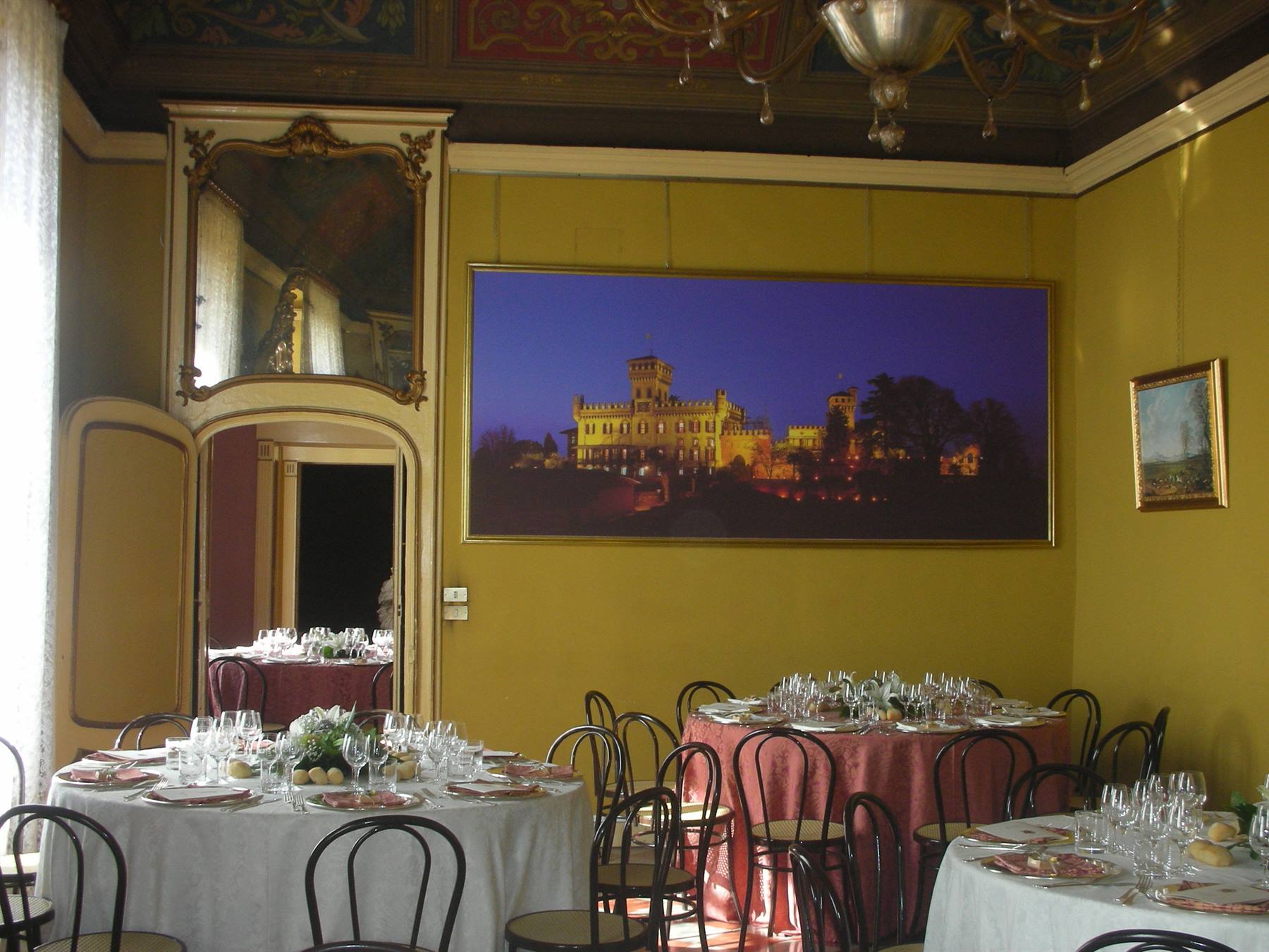 sala interna del castello di mazzè