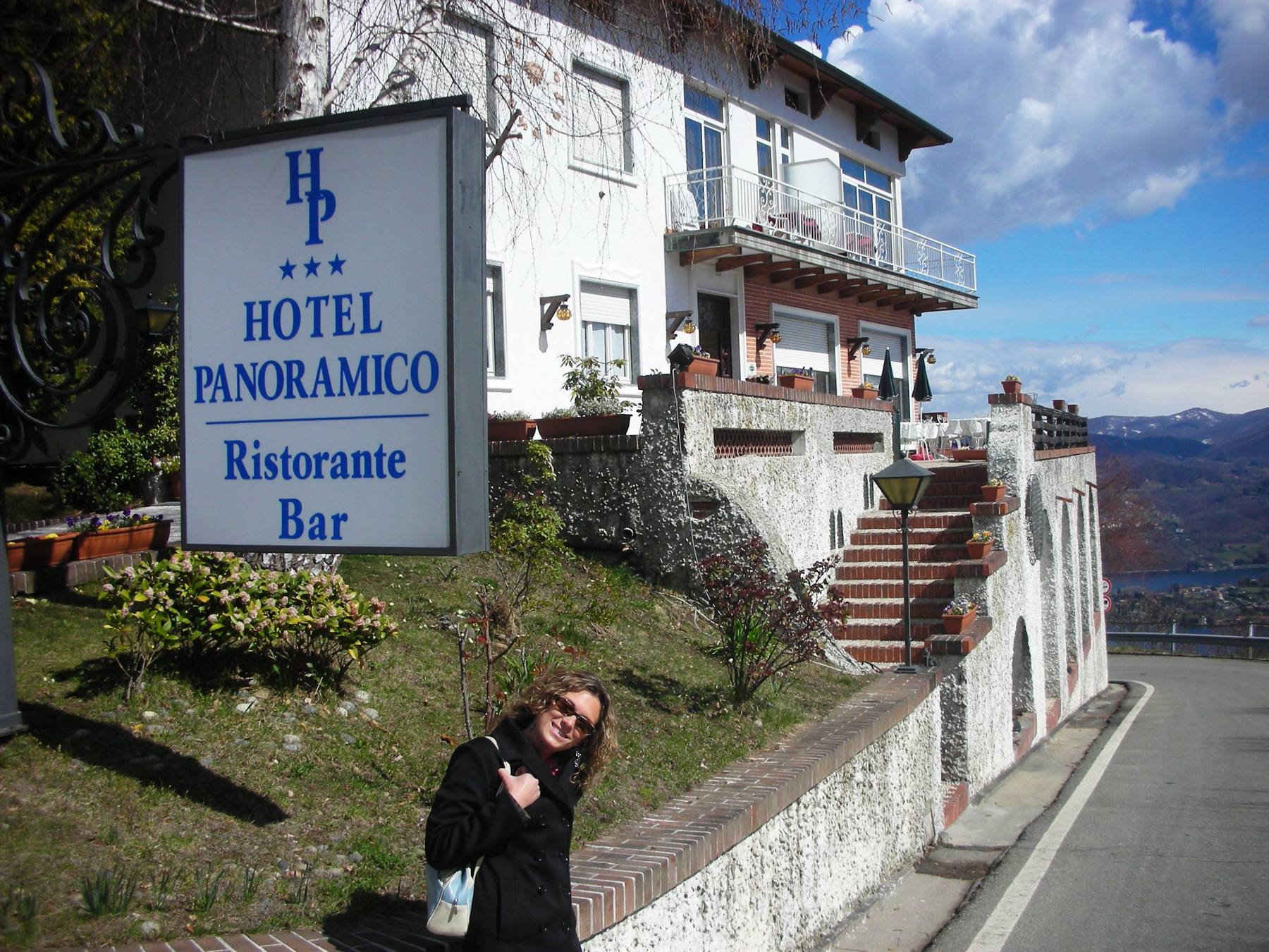hotel panoramico a picco sul lago