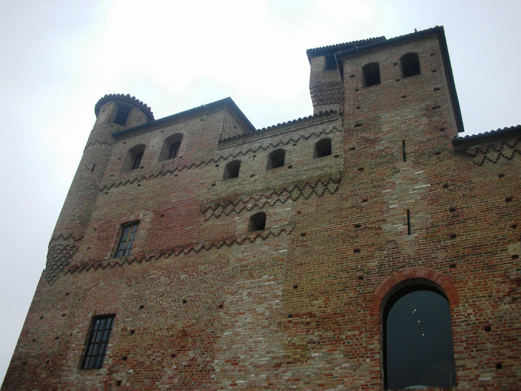 retro del castello