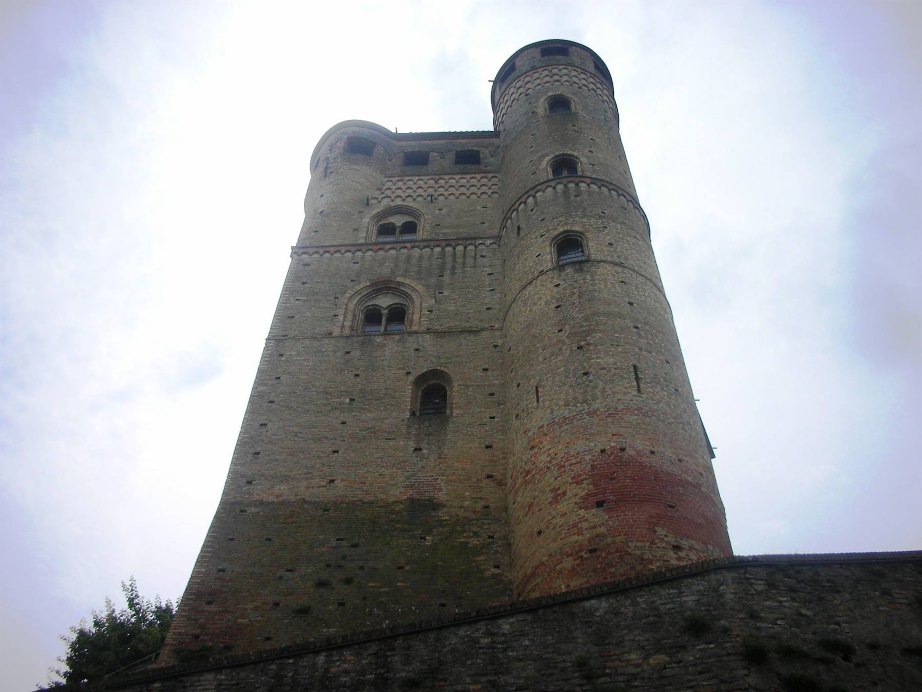 il castello dal basso