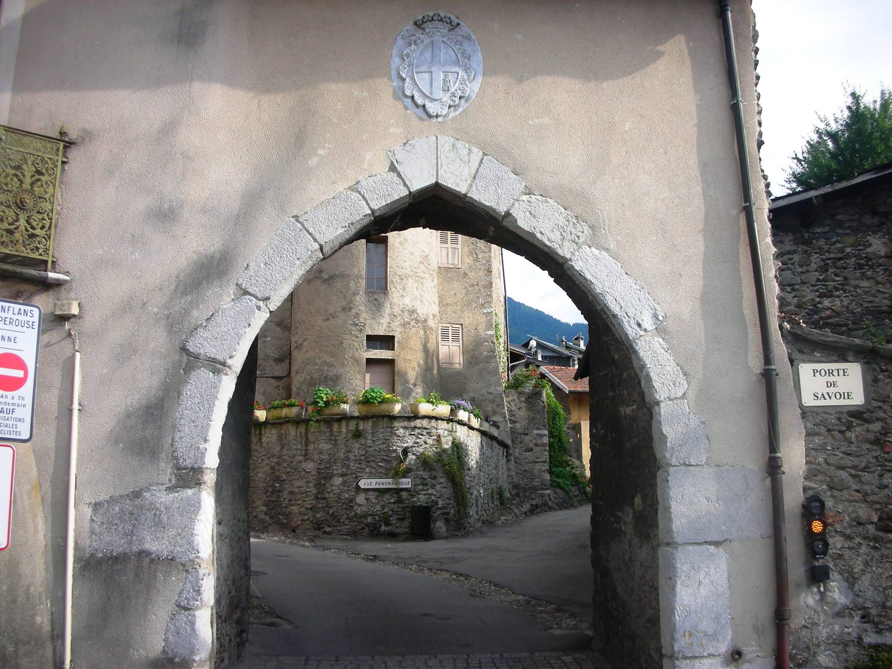 ingresso borgo