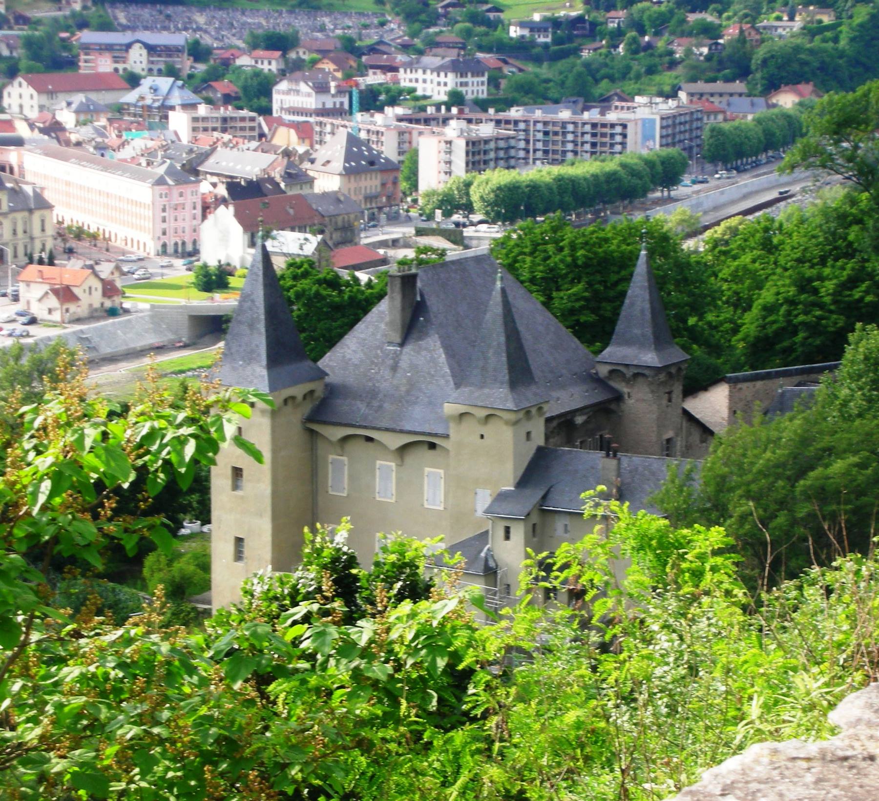 CASTELLO DI CONFLANS