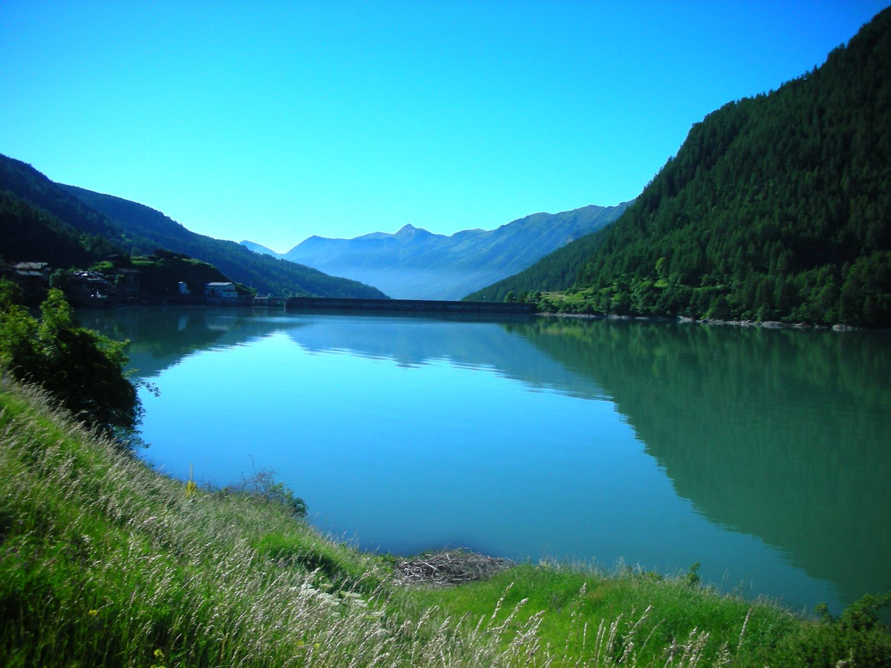veduta diga e lago pontechianale