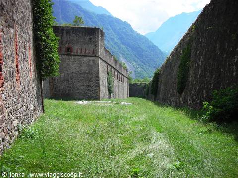 fossato esterno forte