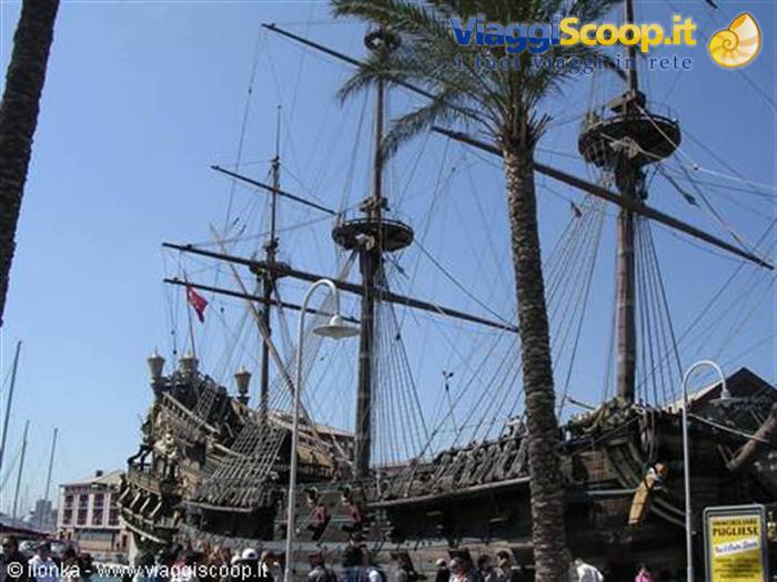 antico galeone al porto antico