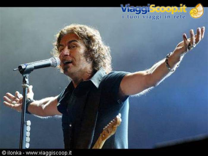 Ligabue in concrto 10/09/2005