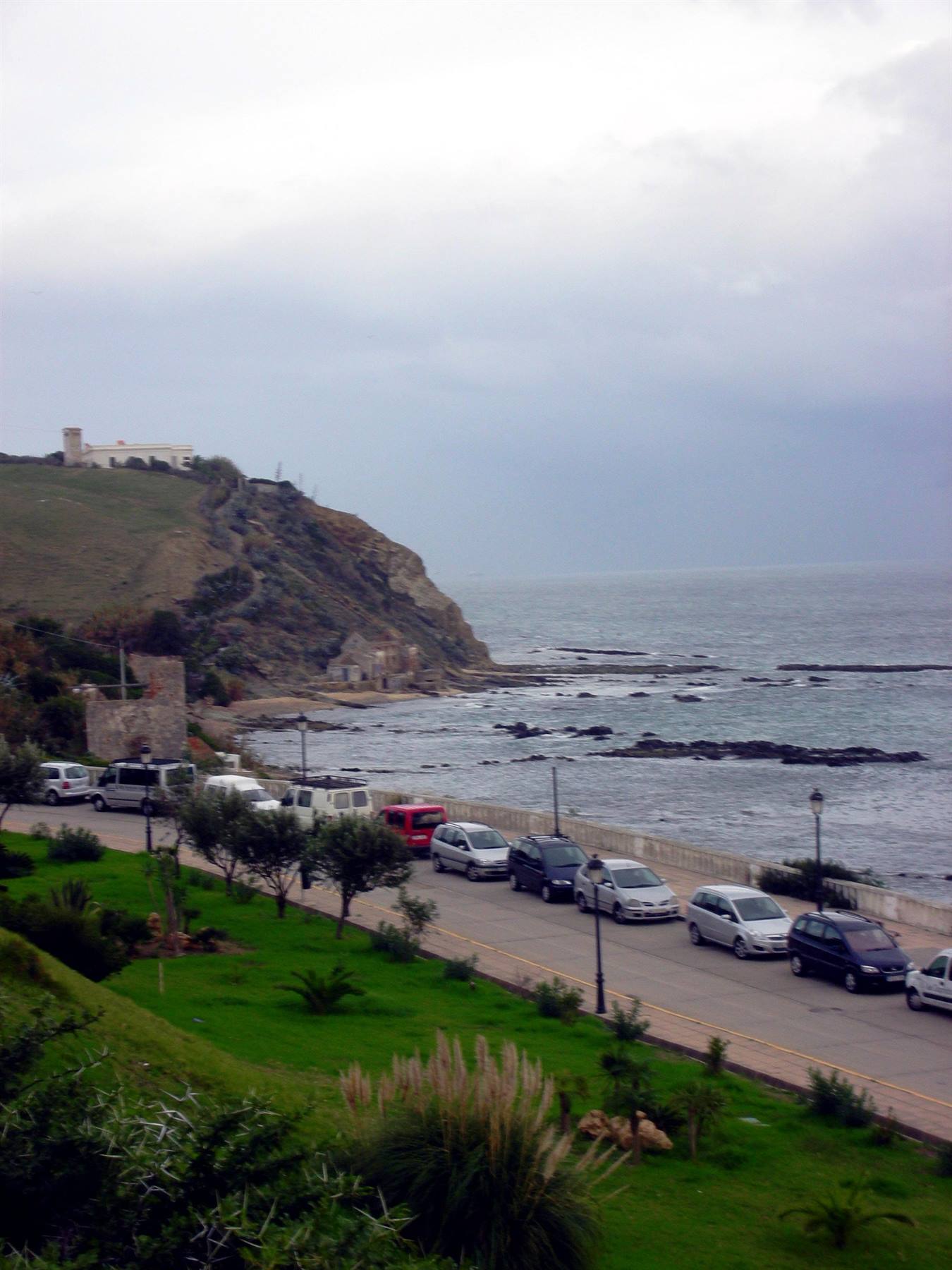veduta dal belvedere del borgo antico di tarifa 