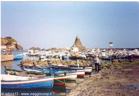 Acitrezza
