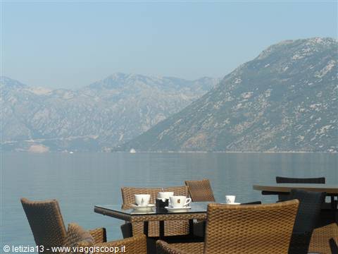 Colazione con vista sulle bocche di Cattaro