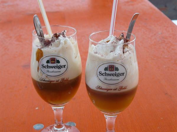 Brindisi al Bombardino!