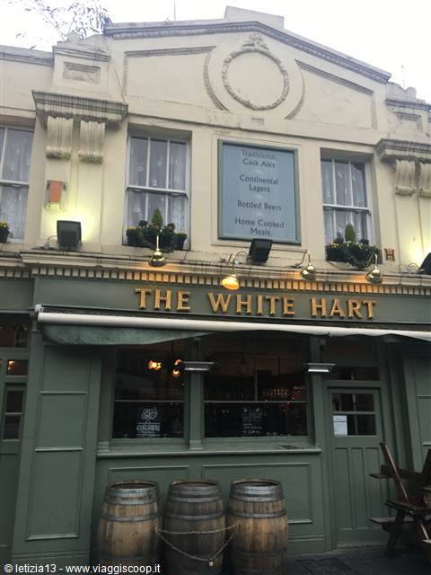 English pub