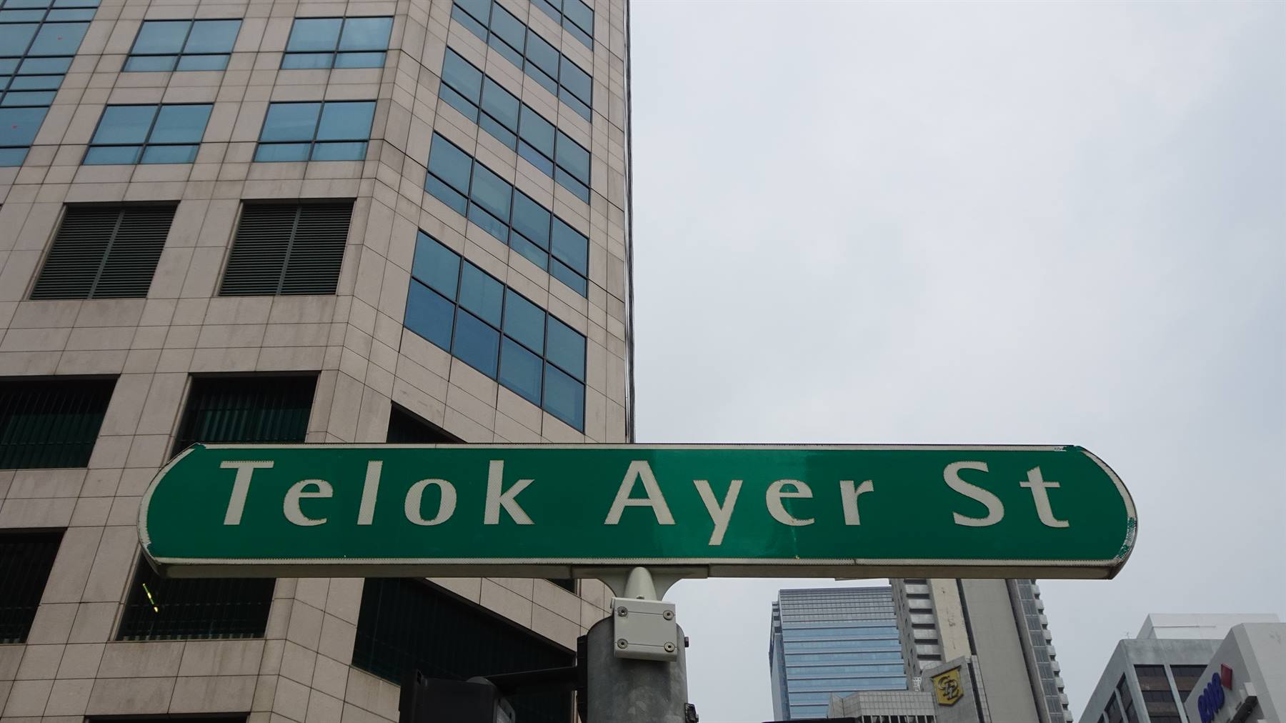 Telok Ayer Street: nuovi vicoli da esplorare, cuore felice.