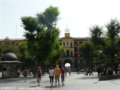 Toledo - Piazza di Zocodover