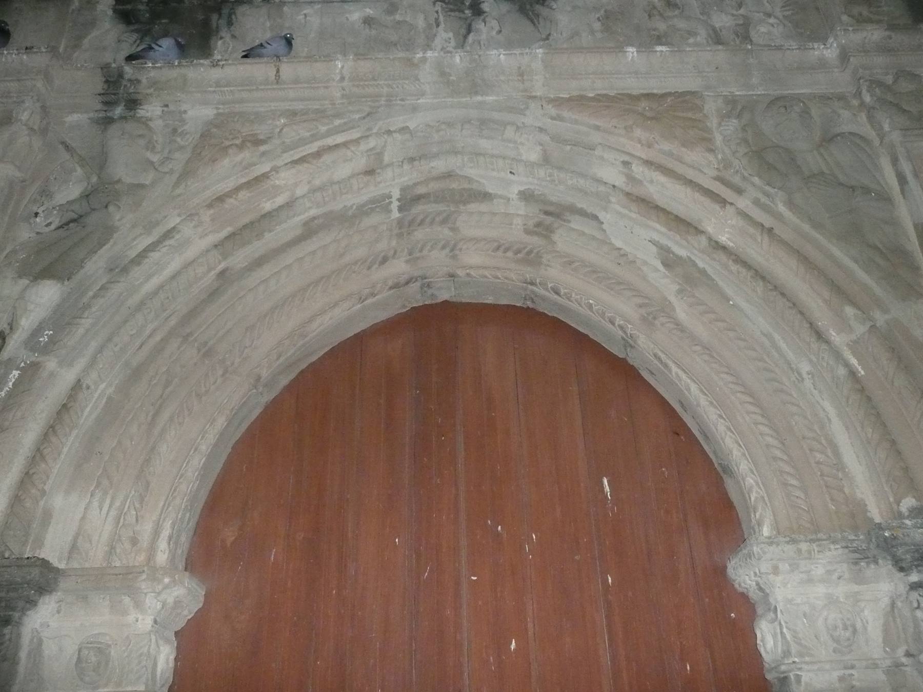 Mirto - antichissimo portale della Chiesa Madre