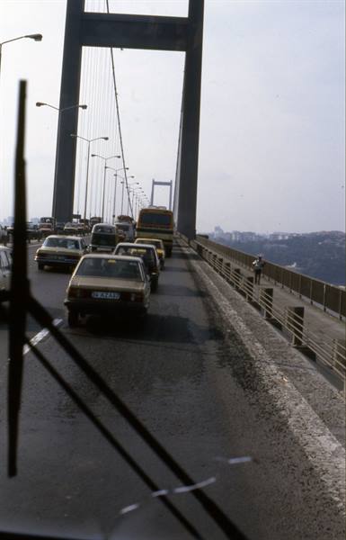 ISTAMBUL il ponte sul Bosforo, unisce Europa e Asia