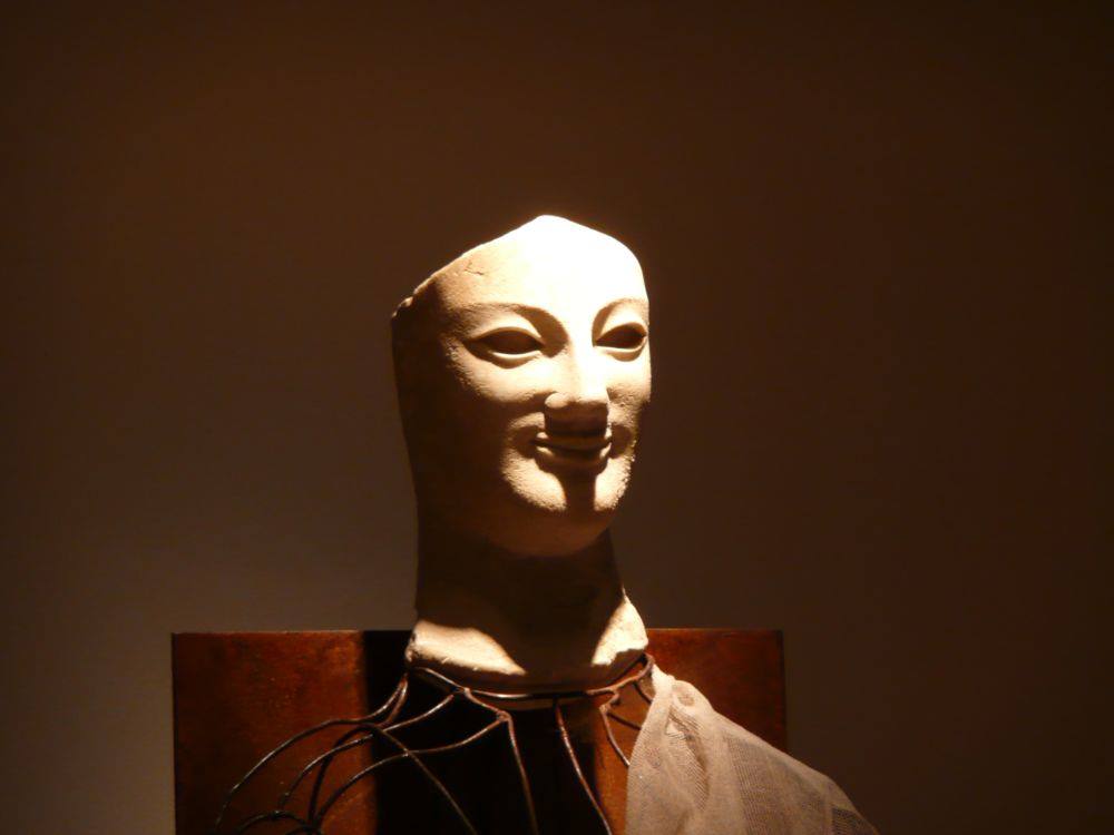AIDONE - museo: sorriso enigmatico di Persefone