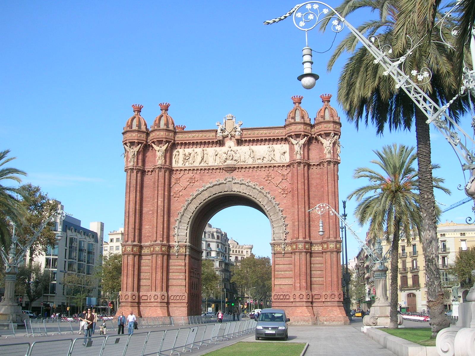 ARCO DE TRIOMF
