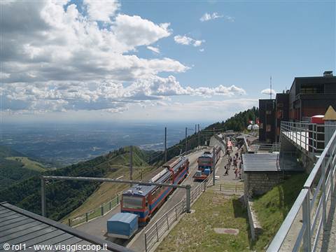 Stazione arrivo trenino Monte Generoso
