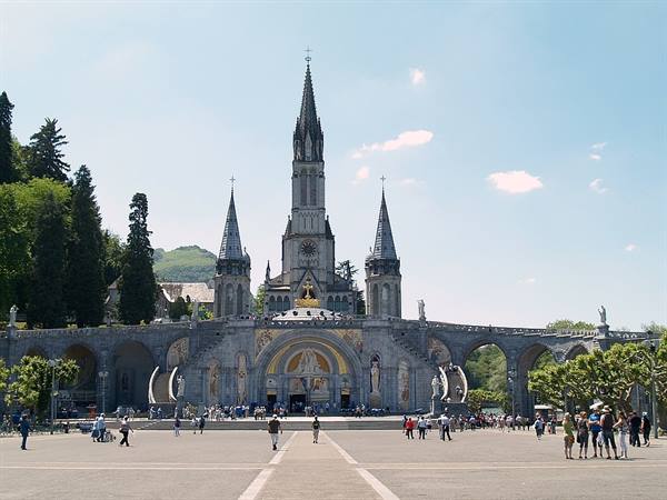 Lourdes - Il Santuario