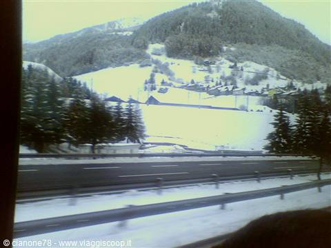 Passo spluga innevato