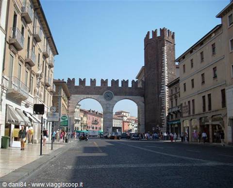 piazza bra all'ingresso
