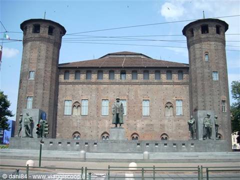 piazza castello