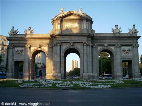 madrid puerta de alcalà