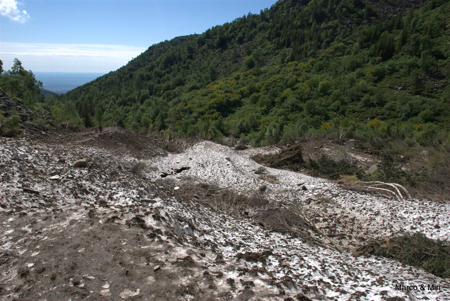 Verso il Lago Mucrone - La valanga di neve