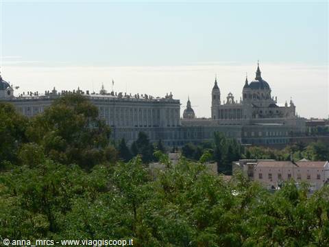 Palacio Real y Catedral De Almudena