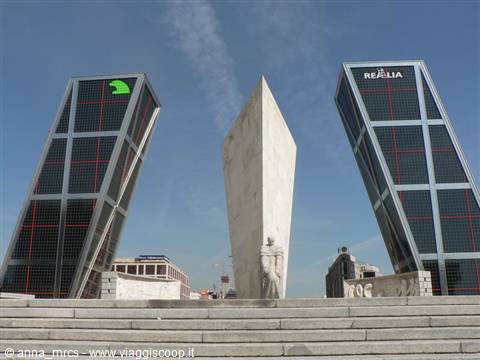 Puerta de Europa y Plaza de Castilla