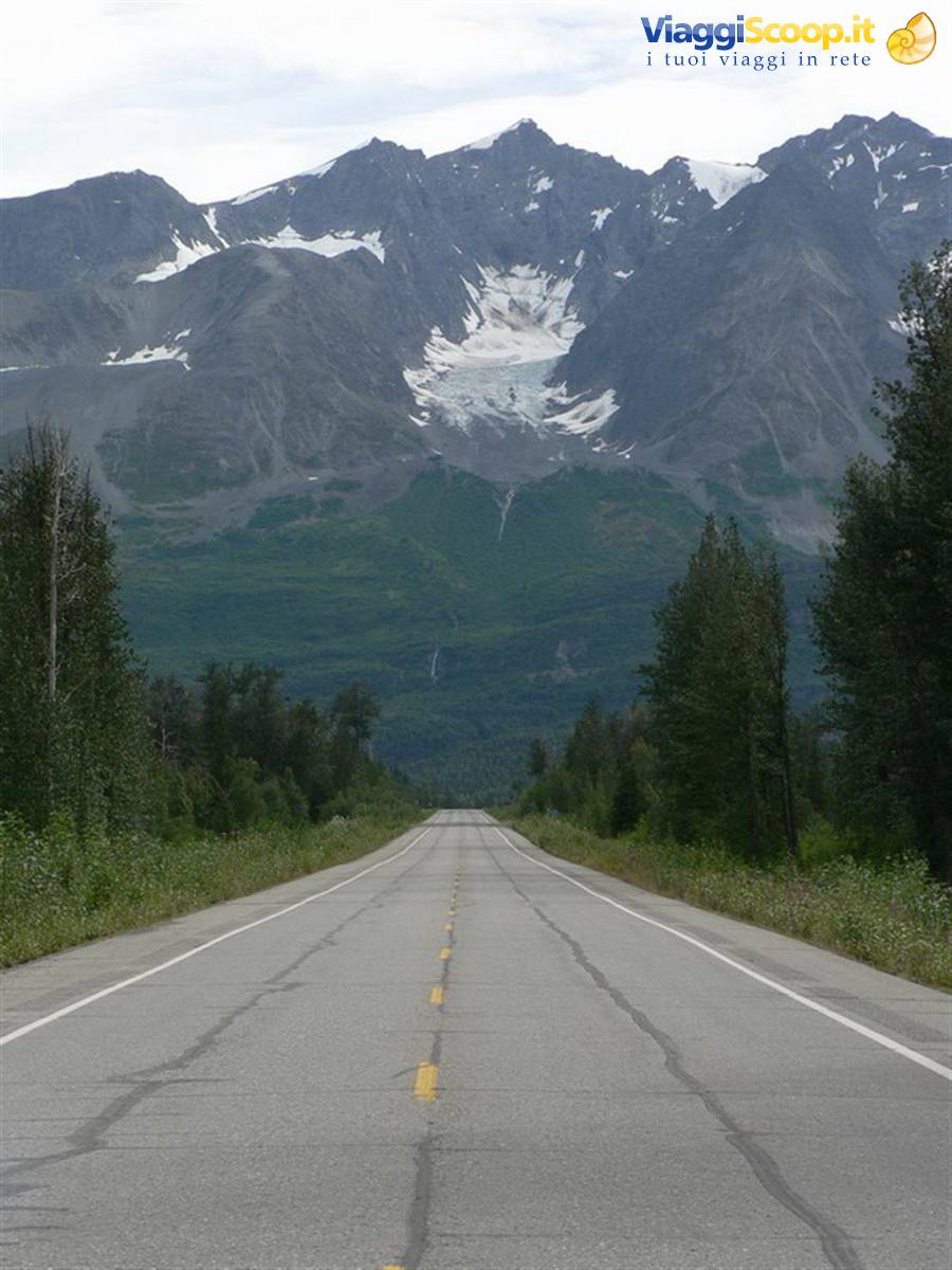 Chugach Mountains lungo la Richardson Highway verso Valdez