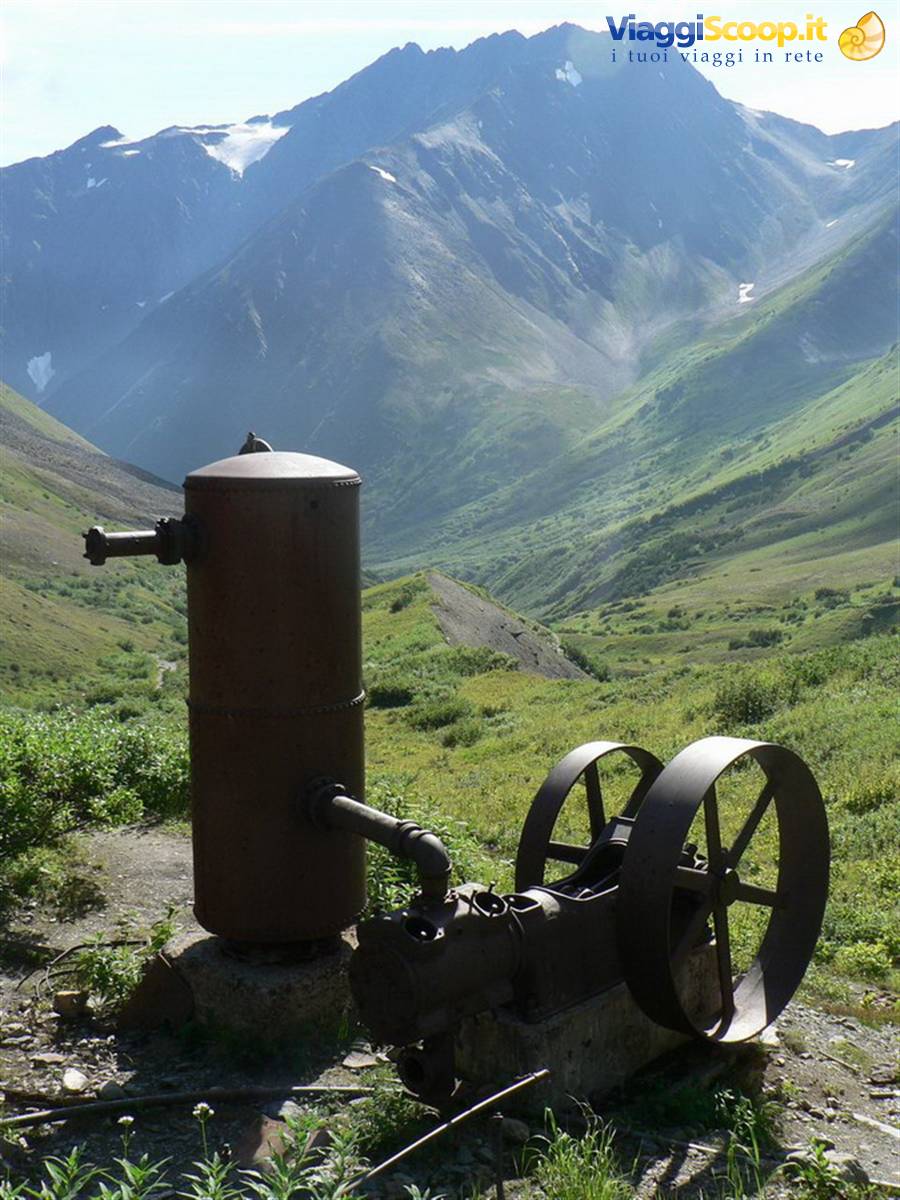 Crow Pass Trail