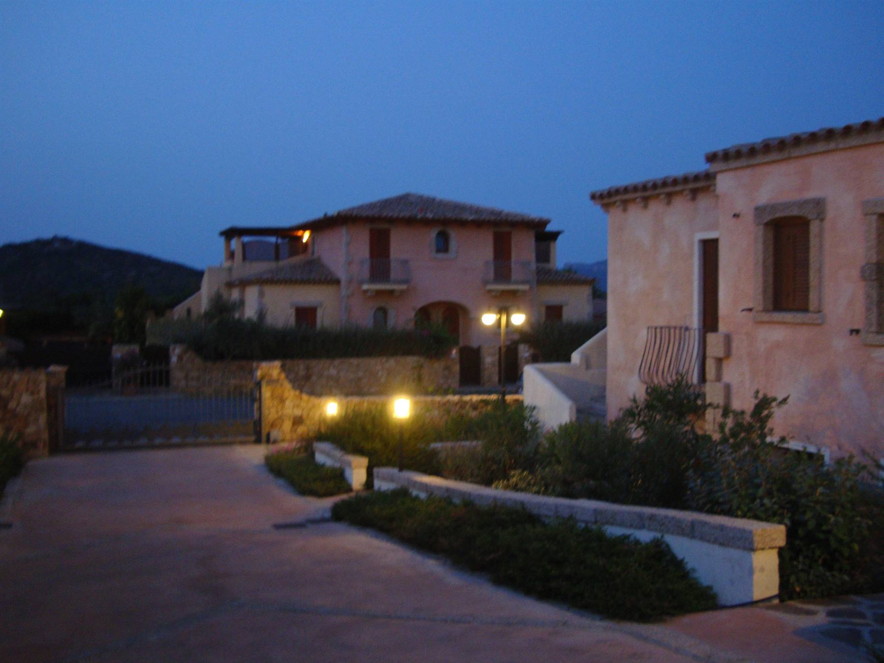 ..residence..