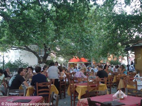 Il caratteristico centro di Karja