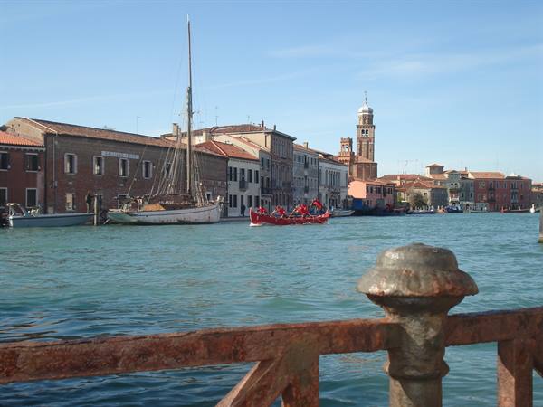 Ragata storica nel canale di Muraano