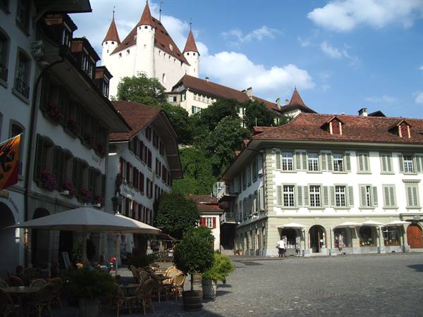 Vista del castello da Rathausplatz