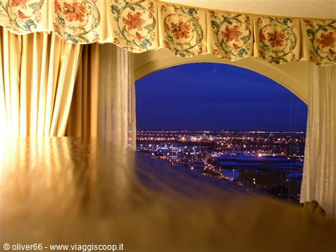 Vista dal 24° piano, stanza 2416