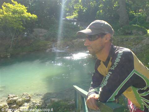 alle cascate e ruscelli