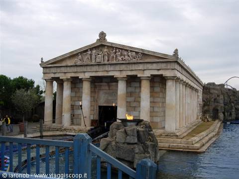 Europa Park - zona della Grecia - Roller coaster sull'acqua -