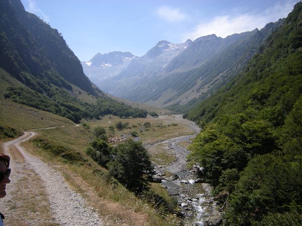 sentiero per il lago del vei del bouc