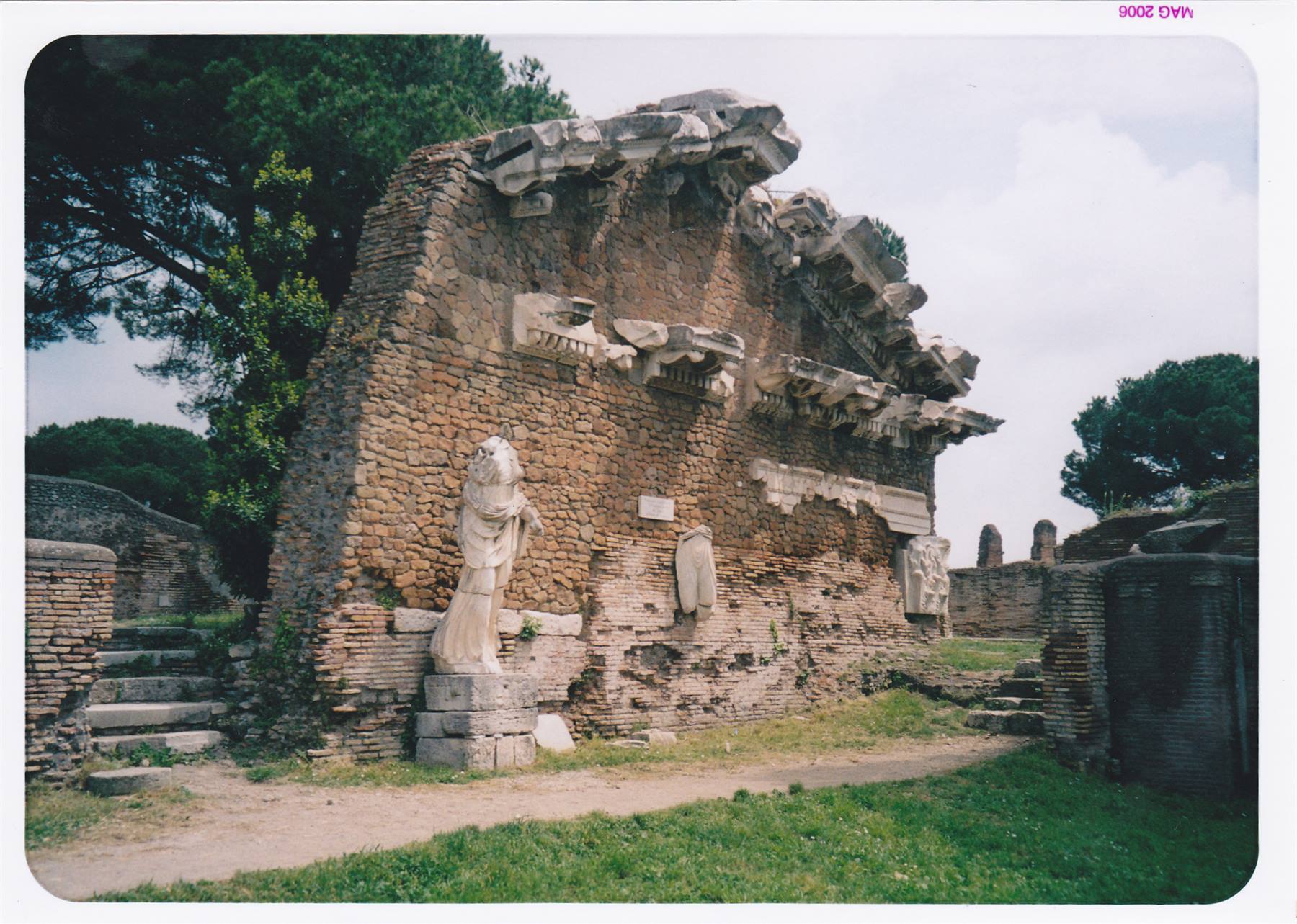 SCAVI di OSTIA 