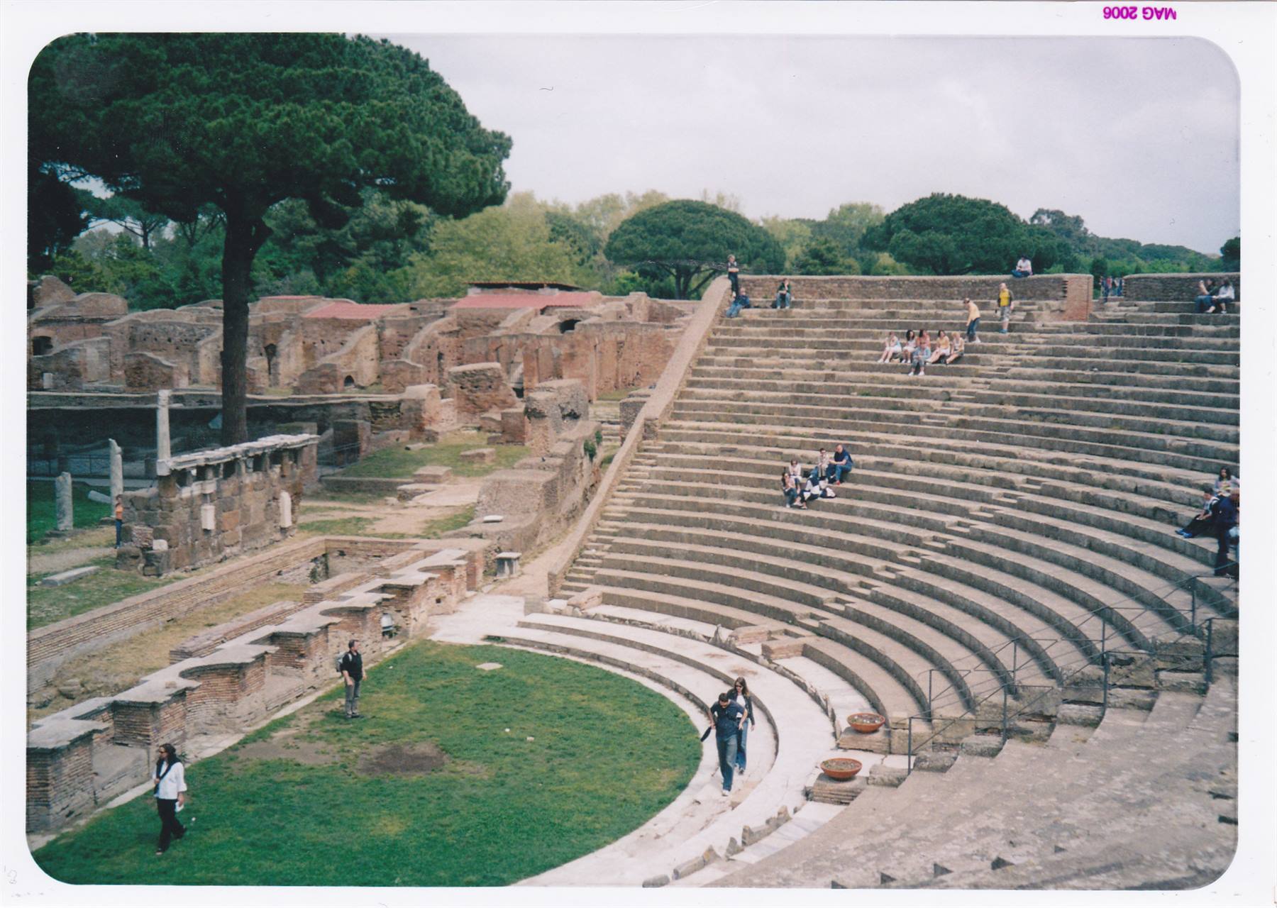 SCAVI di OSTIA : Teatro