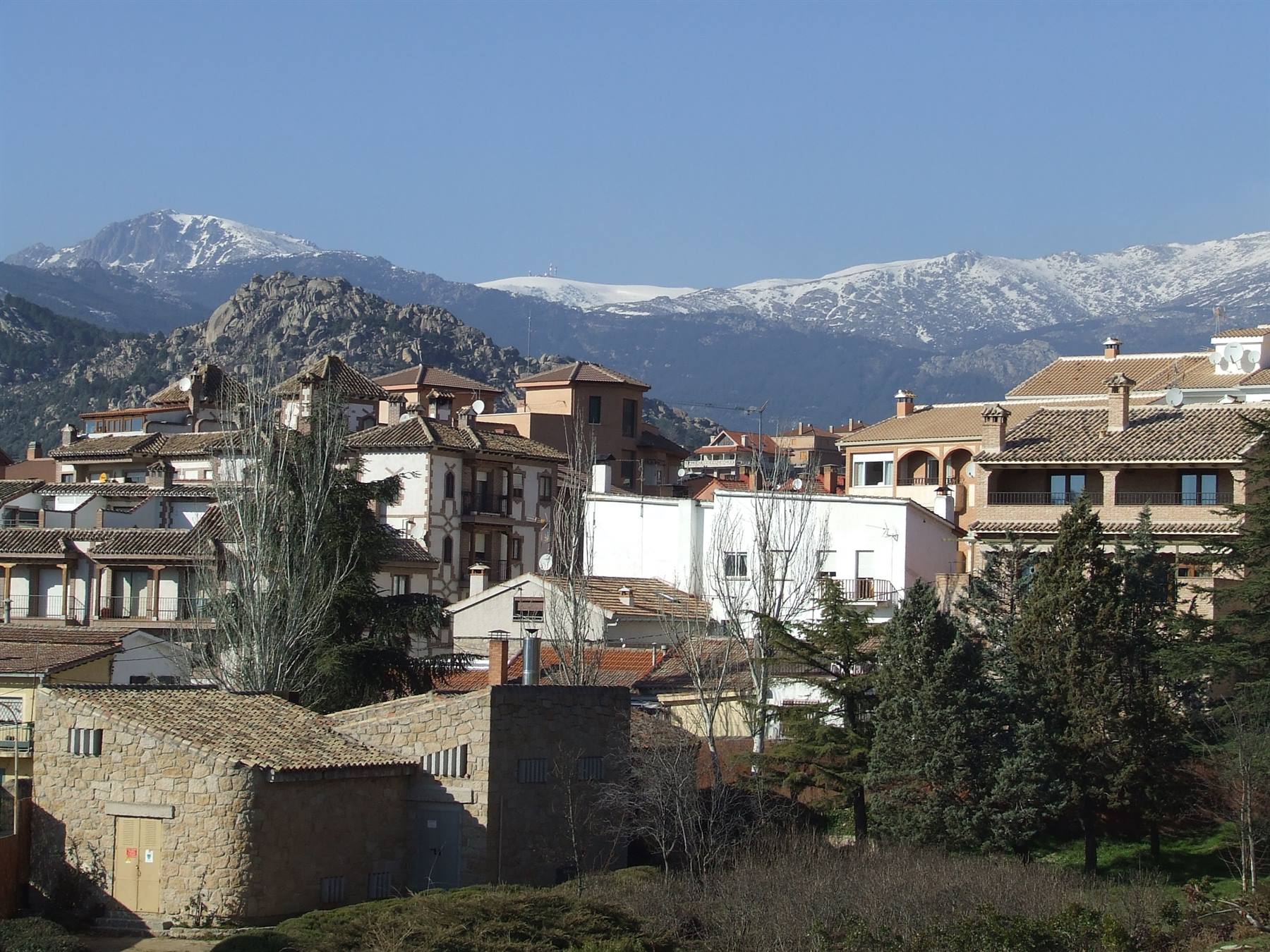MANZANARES el REAL : Panorama