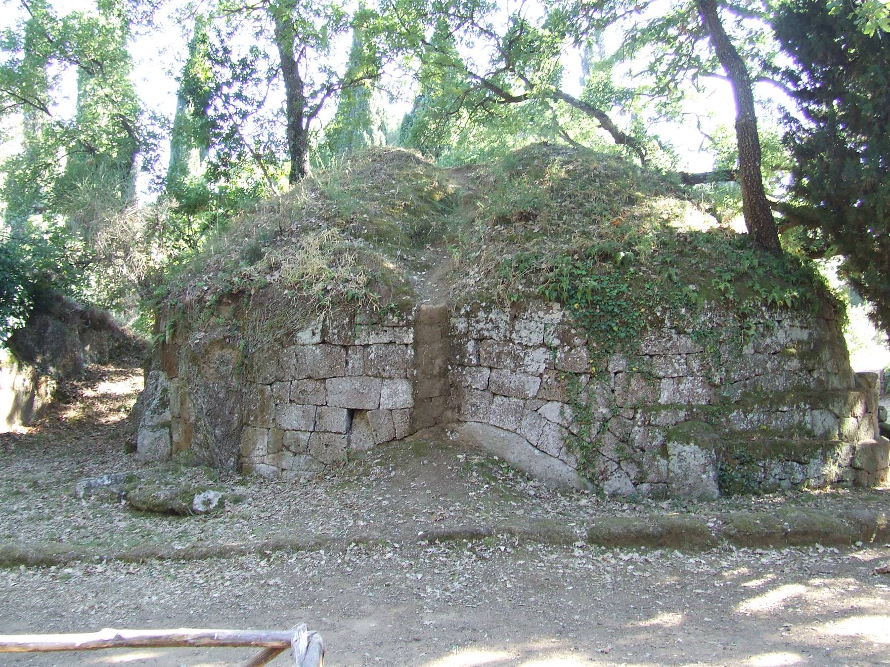 CERVETERI - Necropoli Etrusca