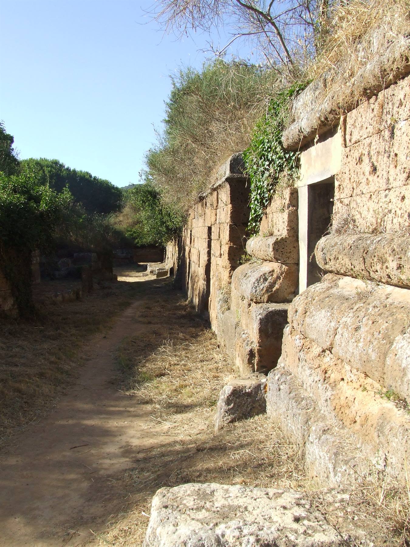 CERVETERI - Necropoli Etrusca