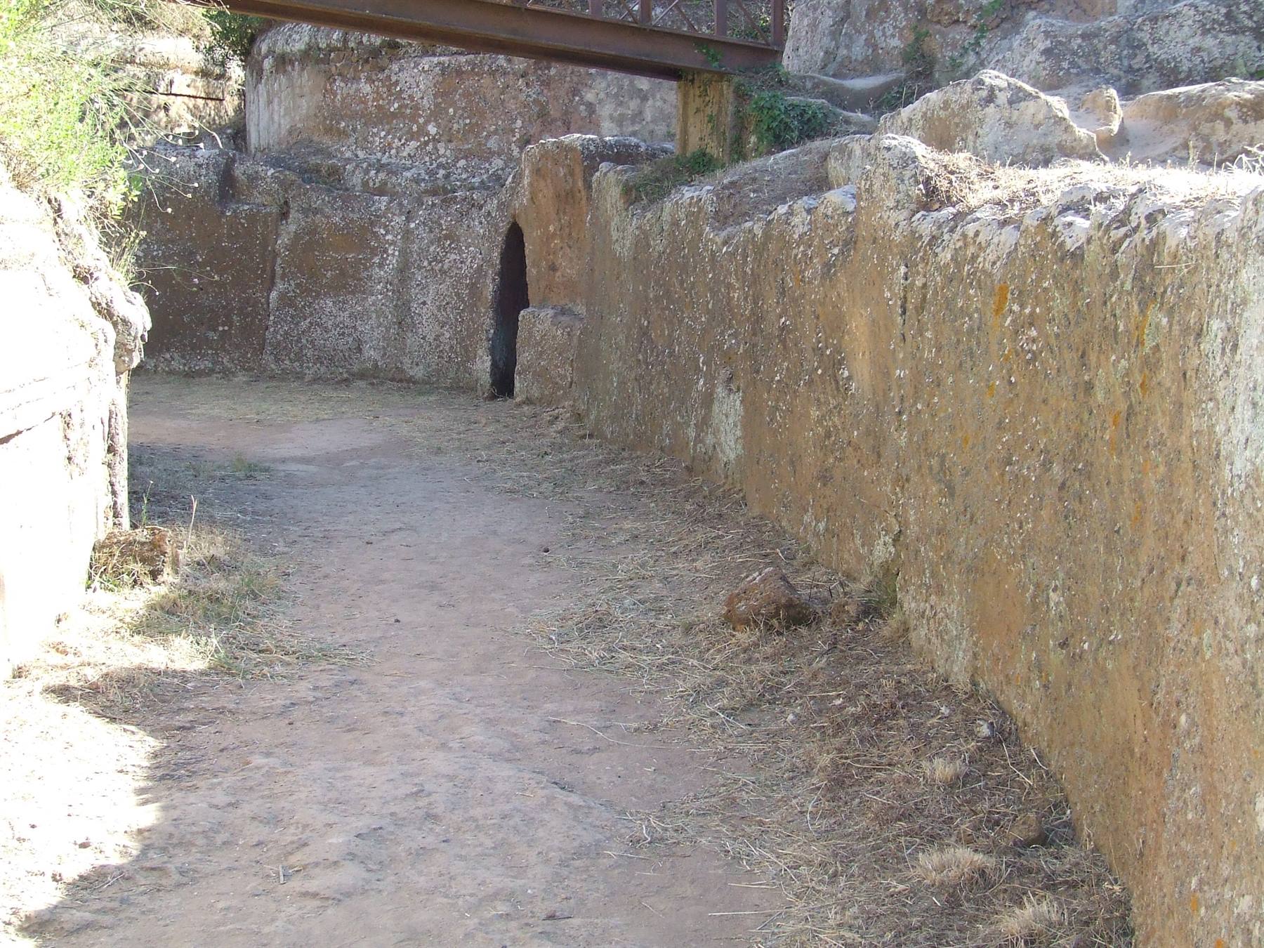 CERVETERI - Necropoli Etrusca